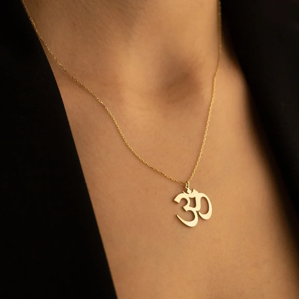 Stainless Steel Yoga Om Necklace for Women Gold Plated Aum Sanskrit Yoga Chakra Pendant Jewelry Mother's Day Gift