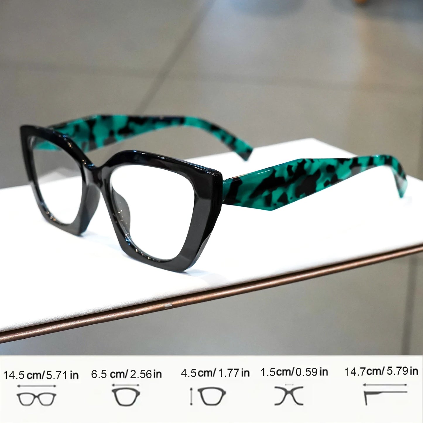 Women's Oversized Cat Eye Reading Glasses, Tortoise Print Readers with Adjustable Spring Hinge Fashion Presbyopia Eyewear