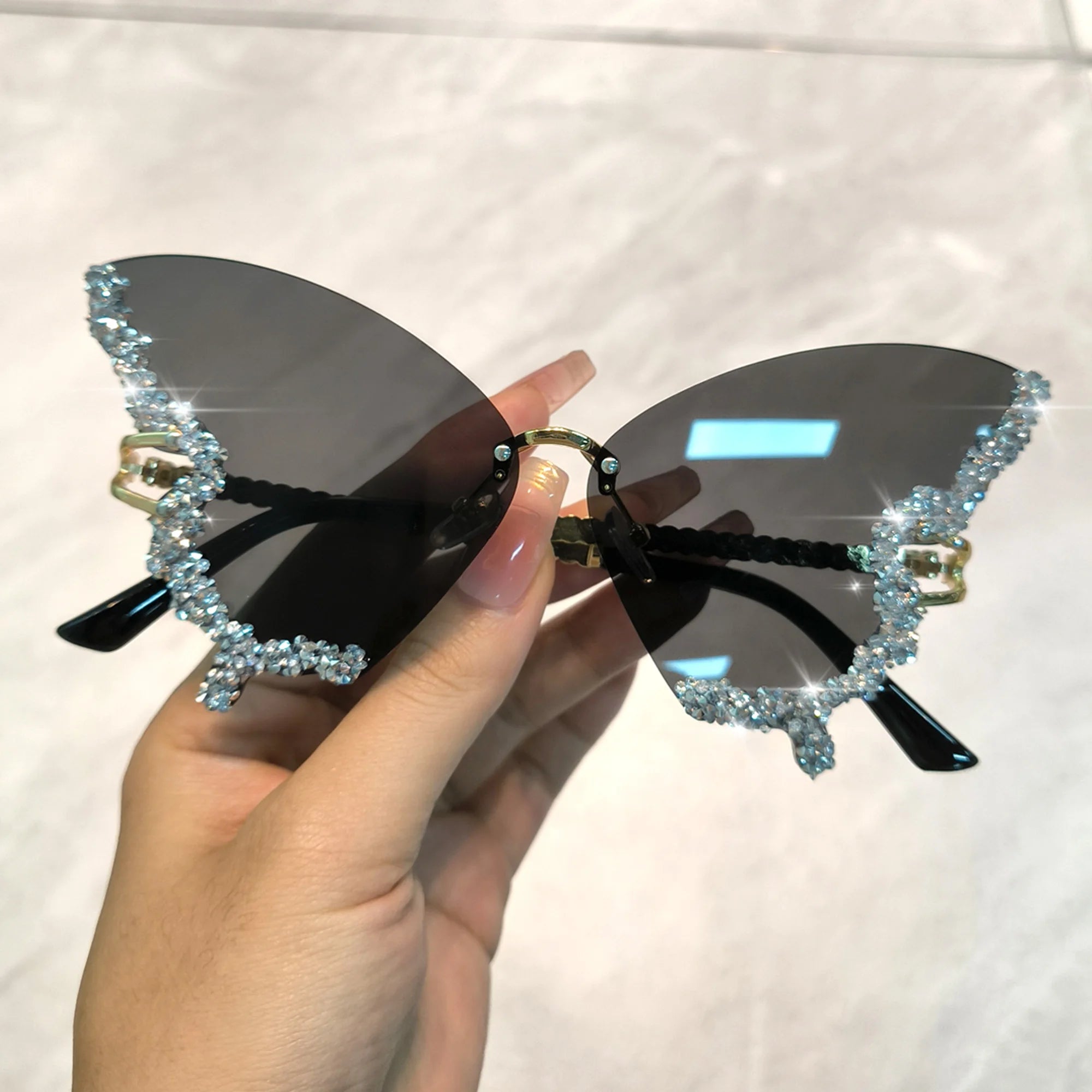 Butterfly Rimless Fashion Sunglasses for Women Men Bling Rhinestone Gradient Decorative Glasses for Costume Party