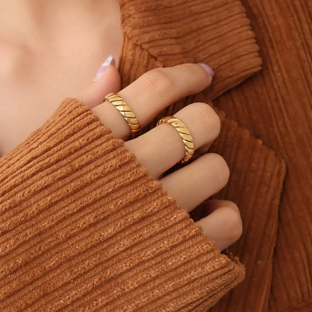 316L Stainless Steel Rings For Women 18k Gold Plated Waterproof No Fading Women's Simple Ring Couples Jewelry Gift