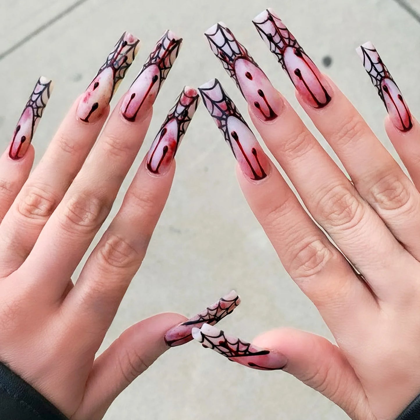 24pcs Glitter Pink Sequins Fake Nails 2025 Halloween Scary Skull Love Print False Nails Wearable European Ballet Press on Nails