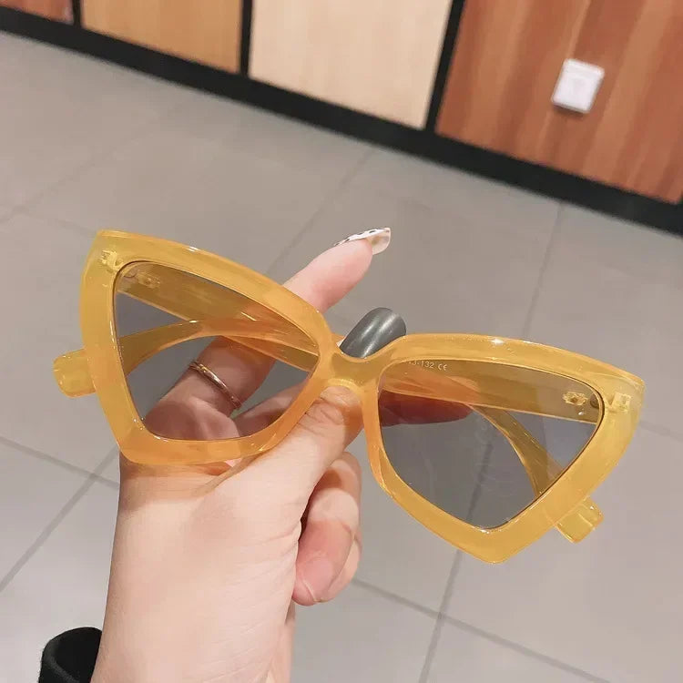 Fashion Cat Eye Sunglass Trendy Female Eyewear Luxury Irregular Frame Popular Women Travelling Sun Glasses Ultraviolet-proof