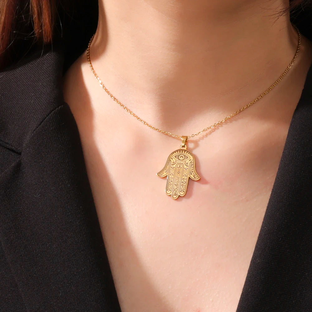 Skyrim Amulet Hamsa Hand of Fatima Bracelets on Hand Gold Color Women's Bracelet Stainless Steel Islamic Lucky Jewelry Gift 2025