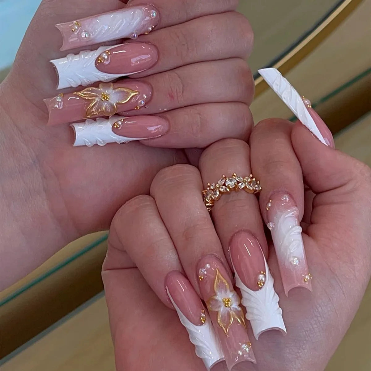 24Pcs Brown Long Coffin False Nails Glitter Ballet Wearable with French Design Fake nails Full Press on Nail Ins Nail Tips Art